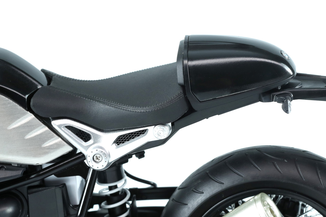 Meng 1/9 BMW Motorcycle R NINE T Street Bike (PRE-COLORED) Plastic