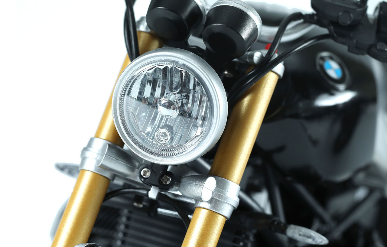 Meng 1/9 BMW Motorcycle R NINE T Street Bike (PRE-COLORED) Plastic