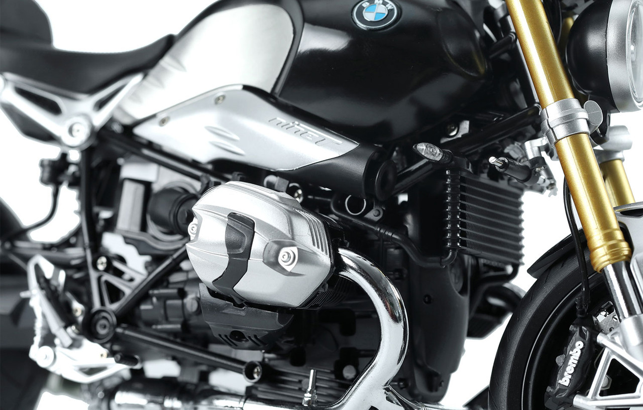Meng 1/9 BMW Motorcycle R NINE T Street Bike (PRE-COLORED