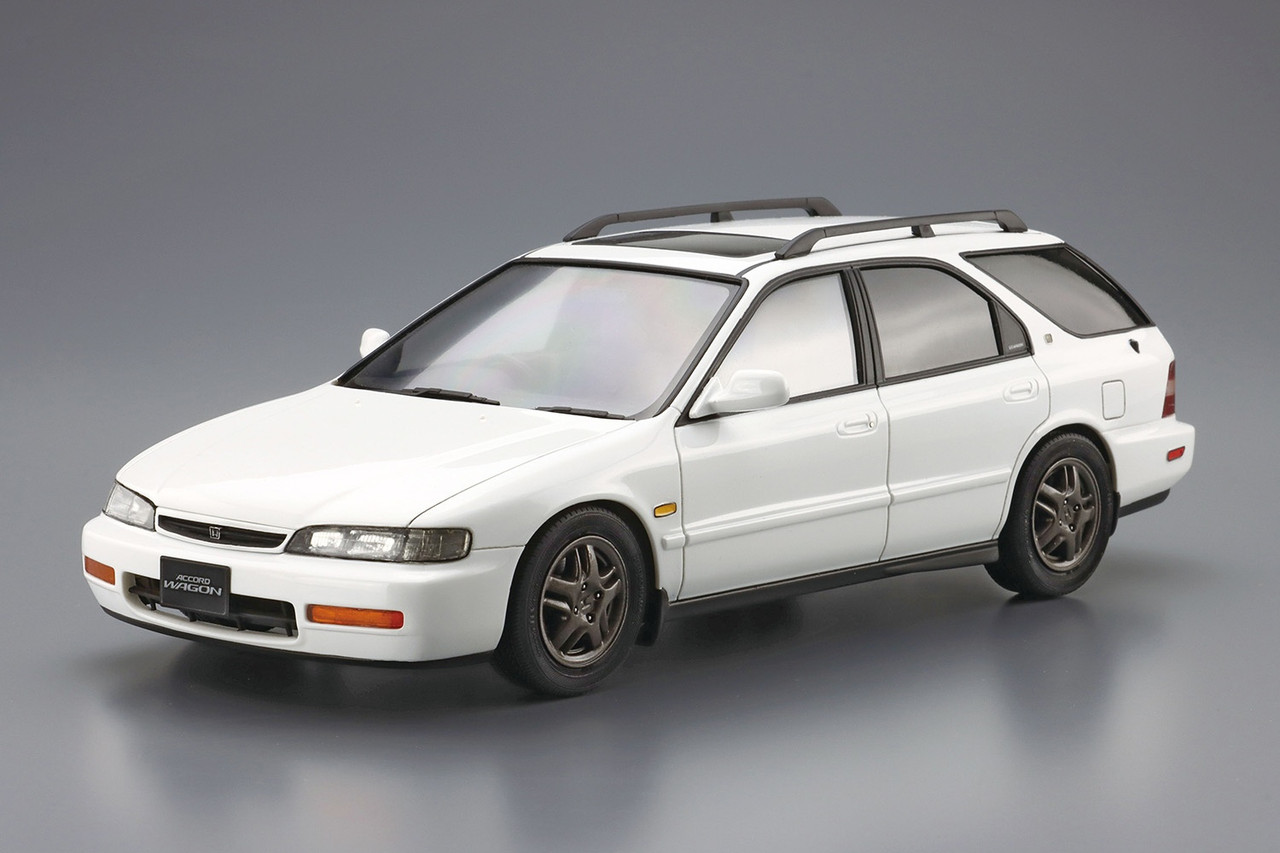 Aoshima 1/24 1996 HONDA ACCORD WAGON CF2 SiR Plastic Model Kit