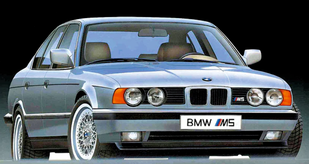 Fujimi 1/24 BMW M5 E34 Plastic Model Kit