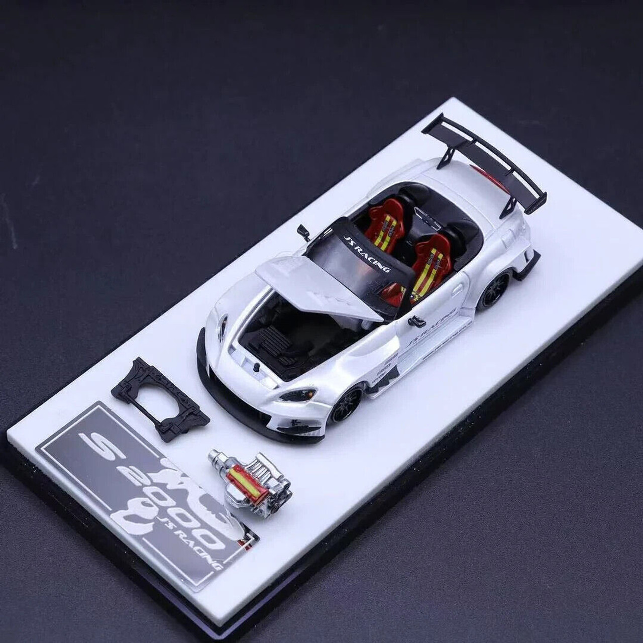 1/64 HONDA S2000 J'S Racing w/ Interior/Engine Model Car -WHITE-