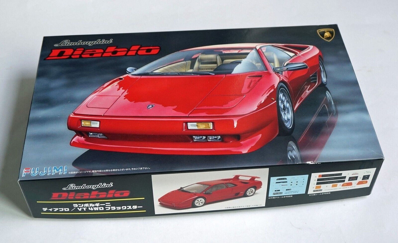 Fujimi 1/24 Lamborghini Diablo/4WD VT Blackstar Plastic Model Kit