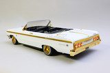 RC Low Rider 1964 CHEVY IMPALA Convertible