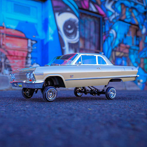 Chevy Rst Low Rider RC 1/10 Low Rider 1963 CHEVY IMPALA Hopping - RTR - *RED*