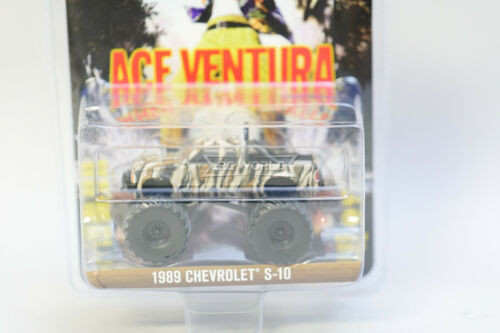 Green Light Hollywood 1/64 Die Cast 1989 CHEVROLET S-10 Truck Camo