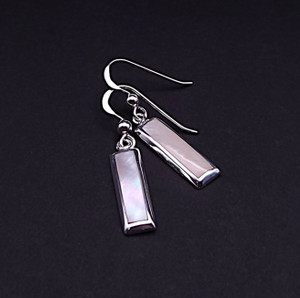 Silver Rectangle Earring with MOP