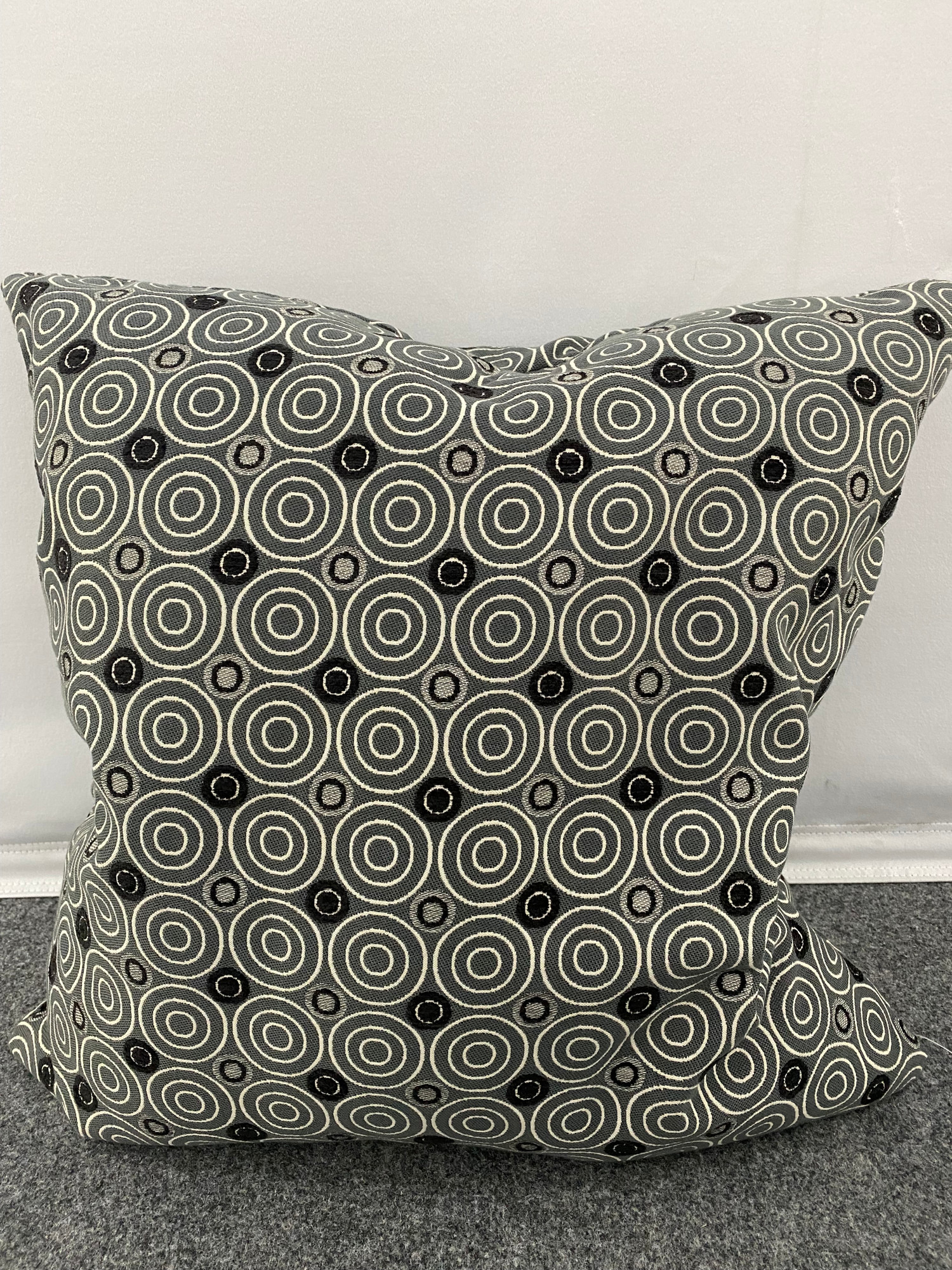 Geometric Circle Feather Fill Pillow