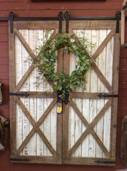 Head into Spring with New Outdoor Floral Arrangements