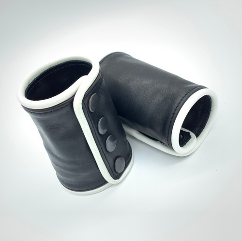 Black Leather Wrist Wallet with Your Choice of Coloured Piping by Restrict Gear — product image 3