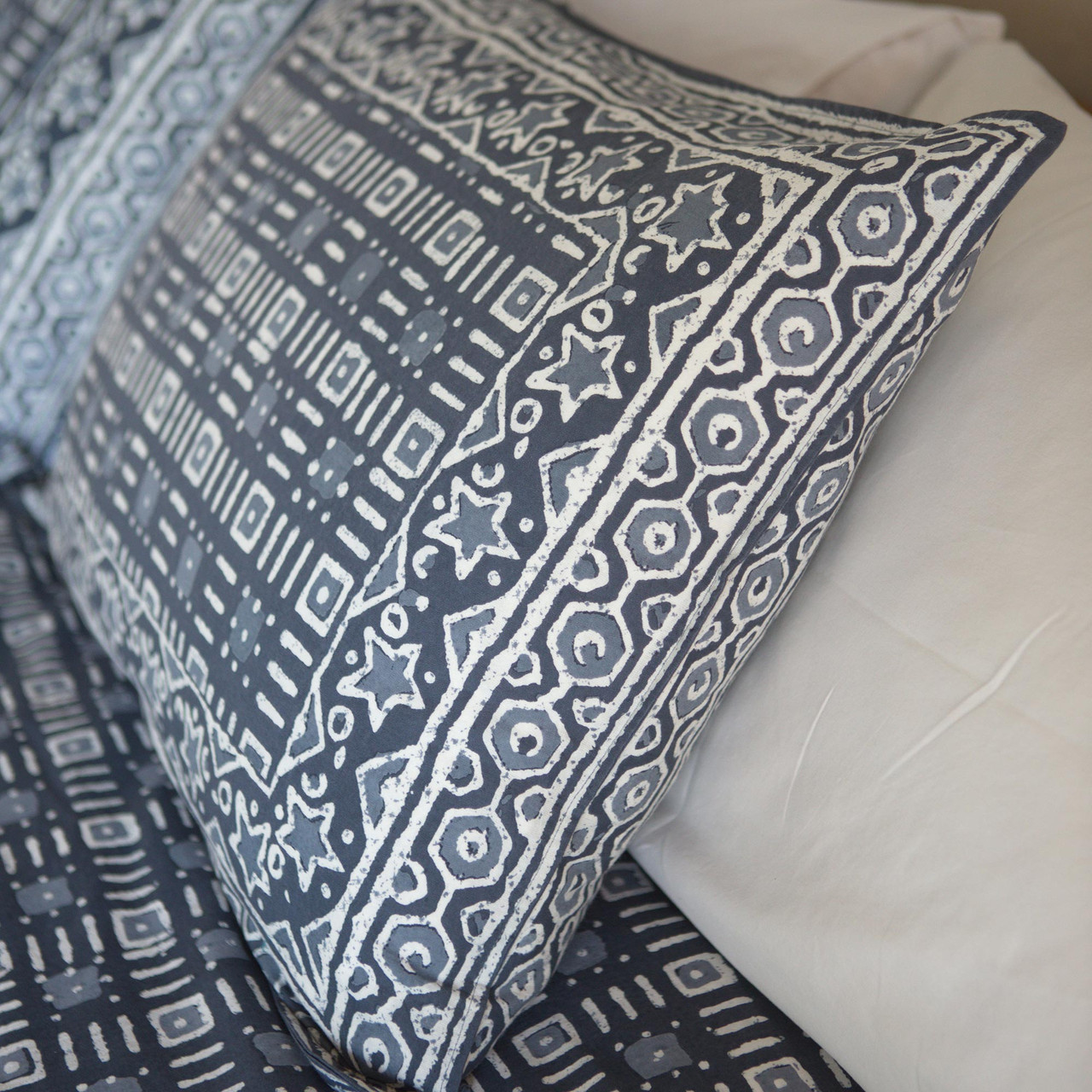 BlockPrinted Duvet Cover and Sham Set 3 Pieces 'Rajasthani Grey
