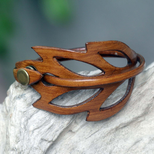 Brown Leather Wristband Bracelet 'Lucky Leaf'