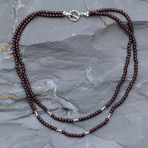 Garnet strand necklace 'Rajasthani Red'