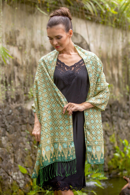 Green Truntum Patterned 100 Silk Batik Shawl 'Truntum Ijo'