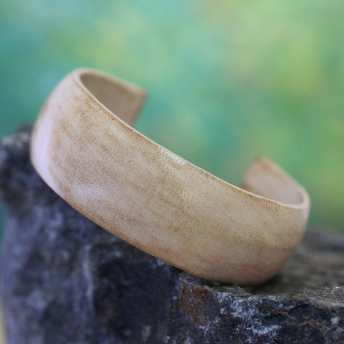 Hand Made Leather Cuff Bracelet 'Annula in Beige'