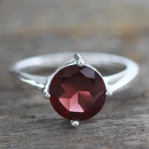 Garnet solitaire ring 'India Love'