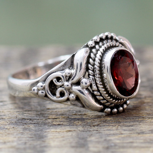 Traditional Style Silver and Garnet India Cocktail Ring 'Traditional Romantic'