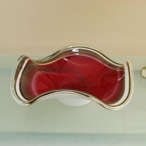Handblown Glass Crimson Centerpiece with Windy Design 'Crimson Movement'