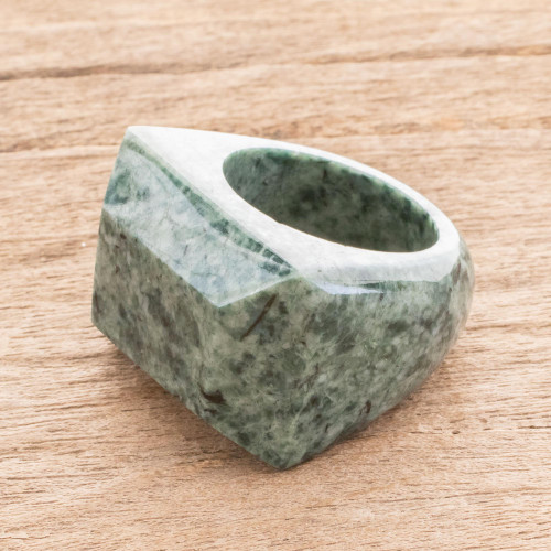 Pyramid-Shaped Jade Signet Ring from Guatemala 'Green Steppe'