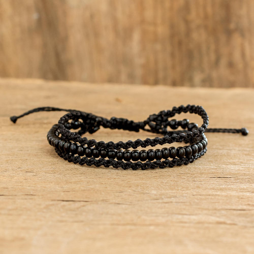 Handcrafted Black Macrame Bracelet 'Triple Knot in Black'