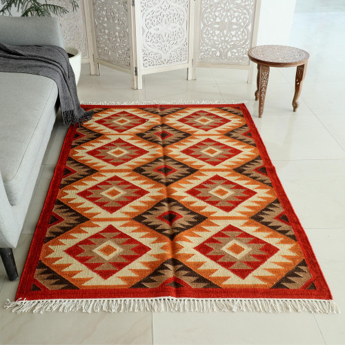 Hand Crafted Wool Area Rug with Cotton Warp 'Learn by Heart'
