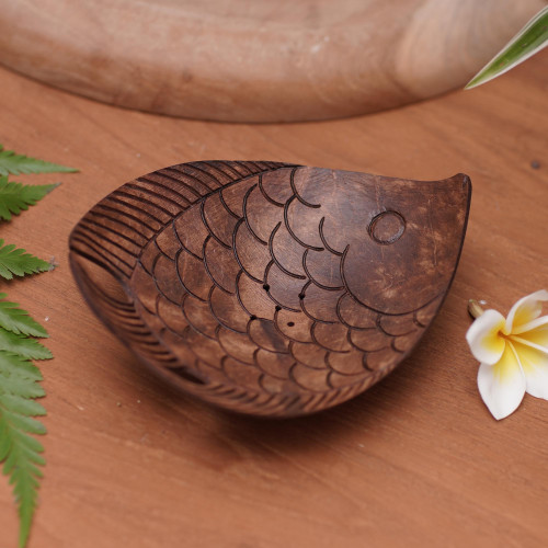 Aquatic Coconut Shell Soap Holder Hand Carved in Bali 'Fabulous Fish'