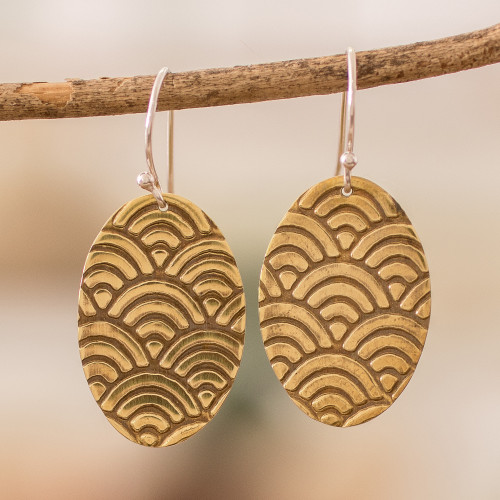 Scallop-Patterned Oval Bronze Dangle Earrings 'Glorious Waves'