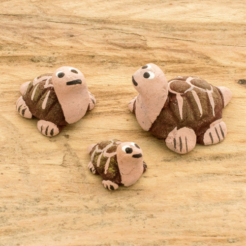 Set of 3 Tortoise-shaped Hand-painted Ceramic Figurines 'Tortoise Family'