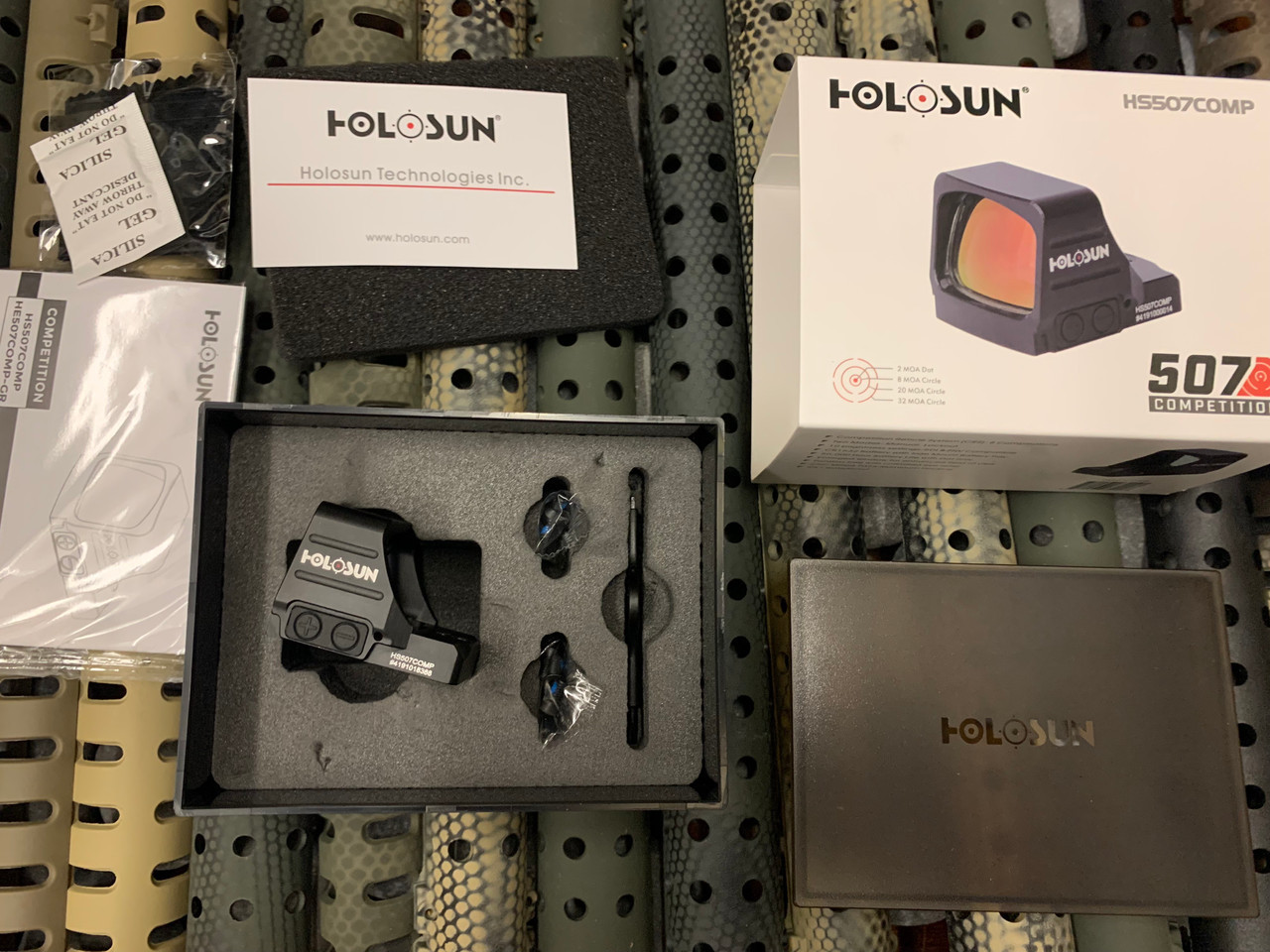 MOSSBERG 500 Co Witness Rifle Sights + Integrated HOLOSUN 507 COMP