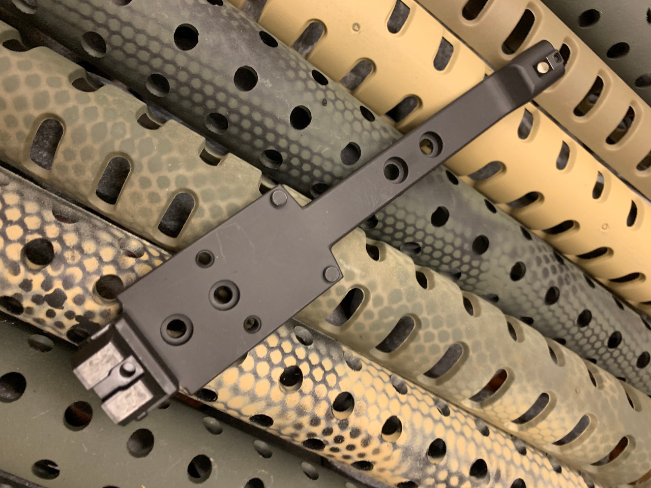 MOSSBERG 500 Co Witness Rifle Sights + Integrated HOLOSUN 507 COMP