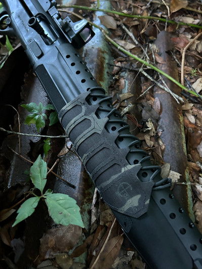 Mossberg 930 + 940 CUSTOM Heat Shield + Barrel BIKINI BLACK MULTICAM Mod 2 Shotgun Mossberg 930 + 940 CUSTOM Heat Shield + Barrel BIKINI BLACK MULTICAM Mod 2 Shotgun