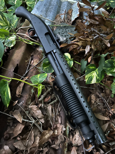 (BATTLE WORN) Mossberg SHOCKWAVE HEAT SHIELD Cheese-Grater Steel 12 ROUND HOLE