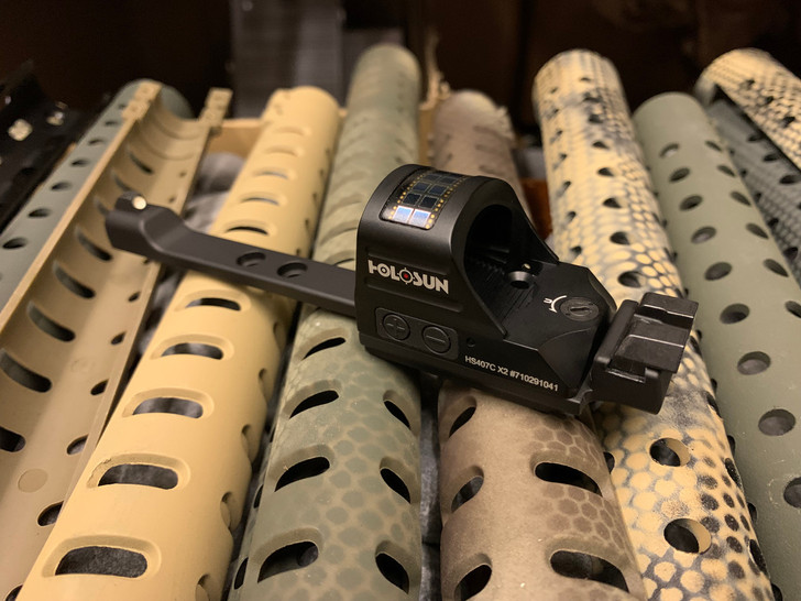 Mossberg Shockwave DEFENDER TACTICAL Co Witness Rifle Sights + Integrated HOLOSUN 407C Solar