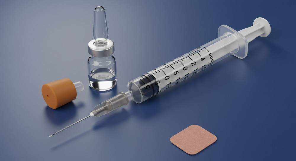 What is a Luer Lock Syringe? A Secure Connection Explained