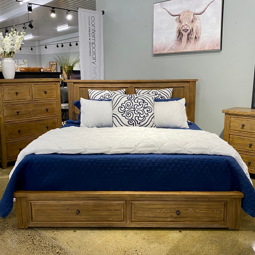 Leura Bed w/ Storage