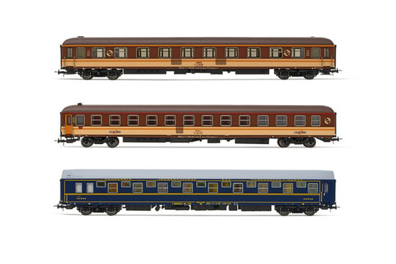 ELECTROTREN HE4016 RENFE, 3-unit pack Estrella "Media Luna" coaches (1st class 12100 + sleeping 7100 + sleeping T2), ep. IV (DC)(H0)