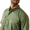 ARIAT GREEN VENTTEK OUTBOUND PRINT - MENS POLO  - 10071053