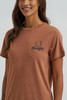 WRANGLER BUCKING BRONCO RAWHIDE HEATHER - LADIES TEE  - 112375852