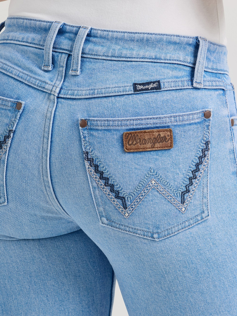 MAE BOOTCUT MID RISE KAI 112359358 WRANGLER