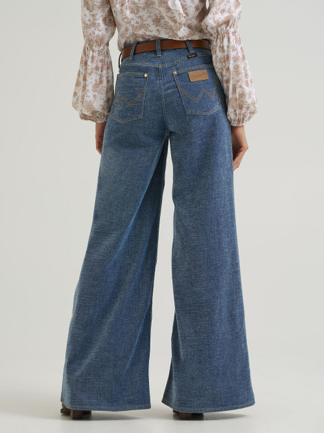 WRANGLER LAINEY WILSON CHEEKY WIDE LEG - LADIES JEANS  - 112382902