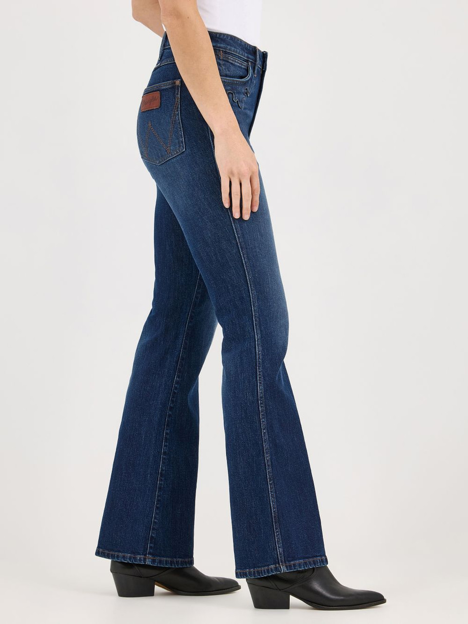 как выглядит Wrangler Retro Bailey Highrise- Wrenley - Ladies Jeans - 112371849 фото