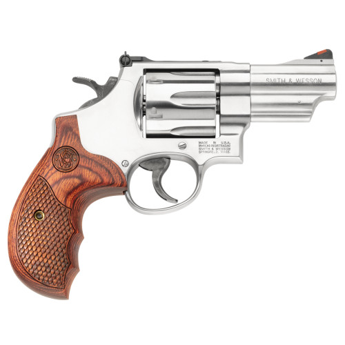 Smith & Wesson - Model 629 Deluxe - 3'' Barrel - 44 Magnum Smith & Wesson - Model 629 Deluxe - 3'' Barrel - 44 Magnum