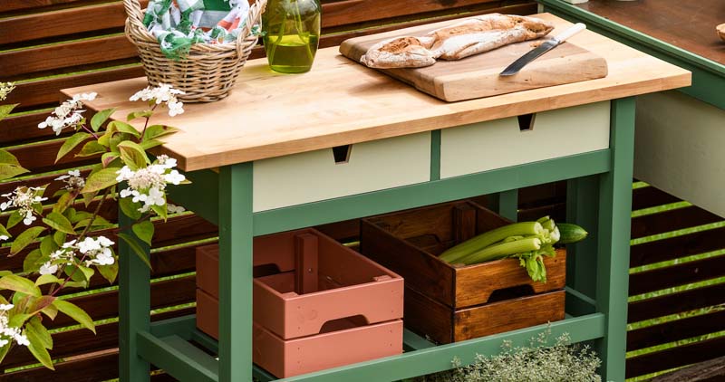 An outside kitchen seems to be the must have feature in the garden