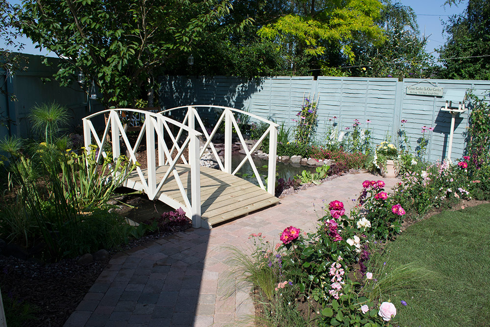 Love Your Garden - Bridge