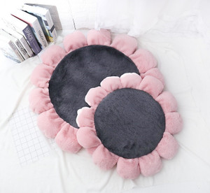 Color: Grey, Size: M - Soft Waxy Rabbit Velvet Flower Floor Mat Pet Mat Cat Litter