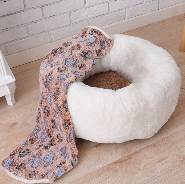 Color: Beige Plush 4pc suit, format: L - Pet Bed & Blanket