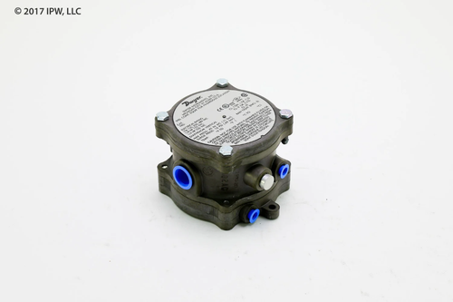 Dwyer Instruments Differential Pressure Switch (1950-20-2F) - Pressure Switches