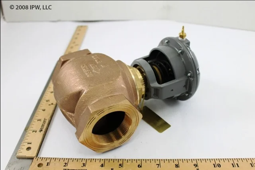 Johnson Controls Globe Valve Assembly (VG7241ST+3008D) - Valves