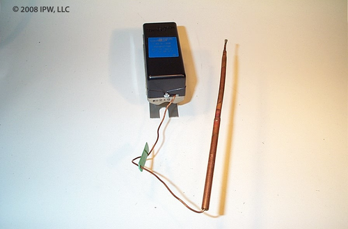Johnson Controls Temperature Transmitter (T-5210-1008) - Temperature Sensors