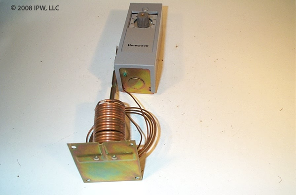 Honeywell-United Electric Fast Response Temperature Controller (T678A1478) - Temperature Controls